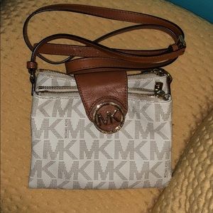 Michael Kors cross over